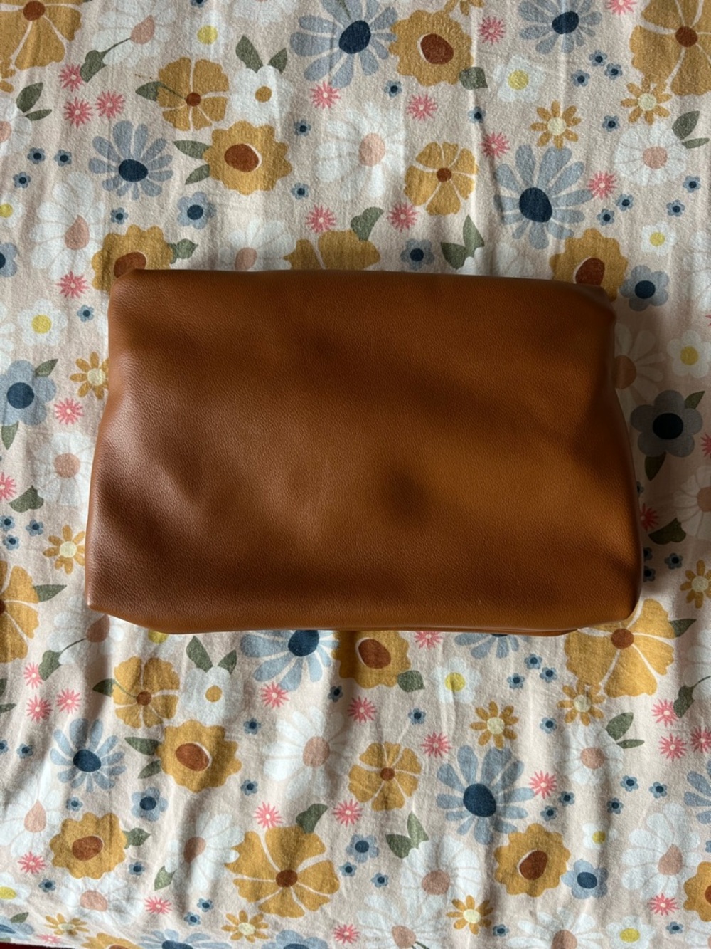 BY ANTHROPOLOGIE CINCHED FAUX-LEATHER CLUTCH - Picture 3 of 7